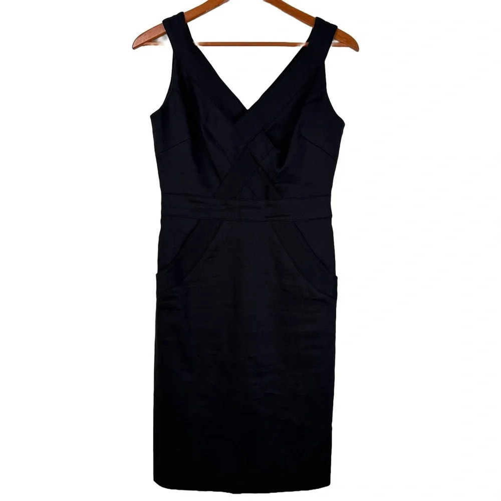 Milly Sleeveless Little Black Dress Bondage Pockets V-Neck Size 6 0039